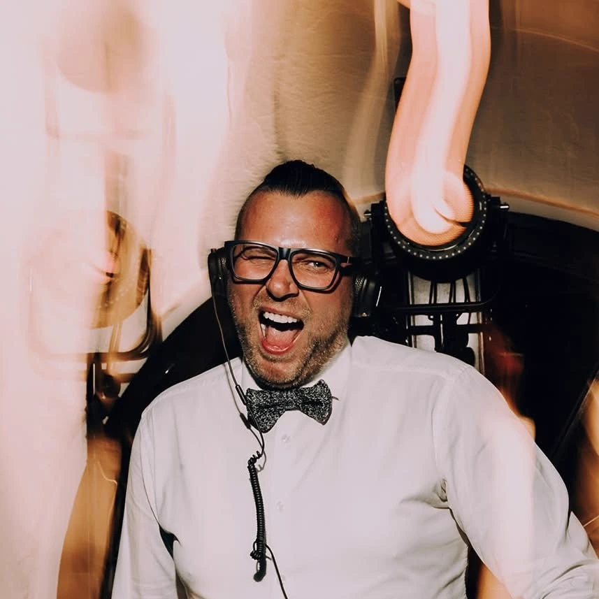 DJ Głośny – szkolenie duża sala