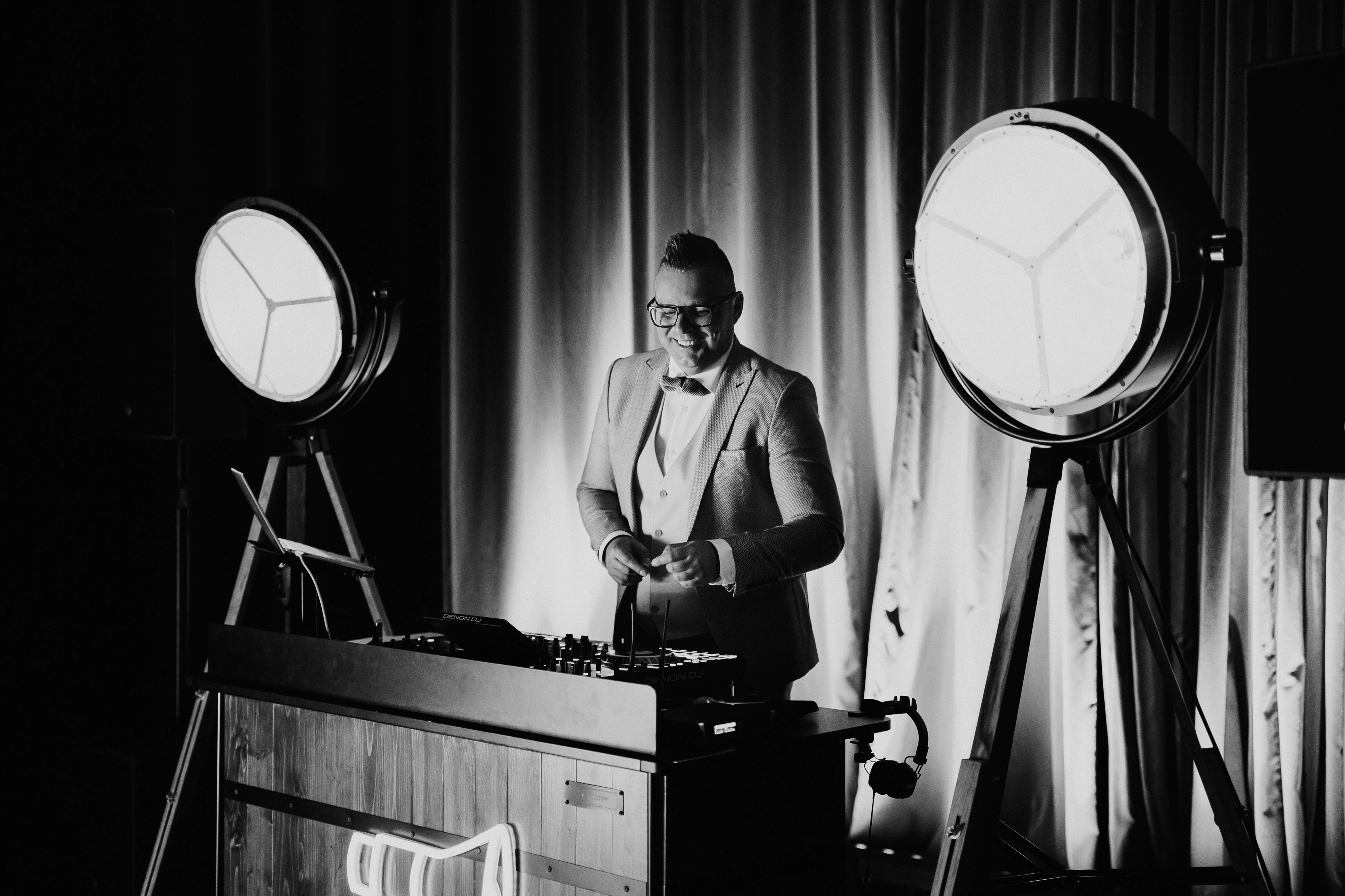 DJ Głośny podczas wesela i eventu