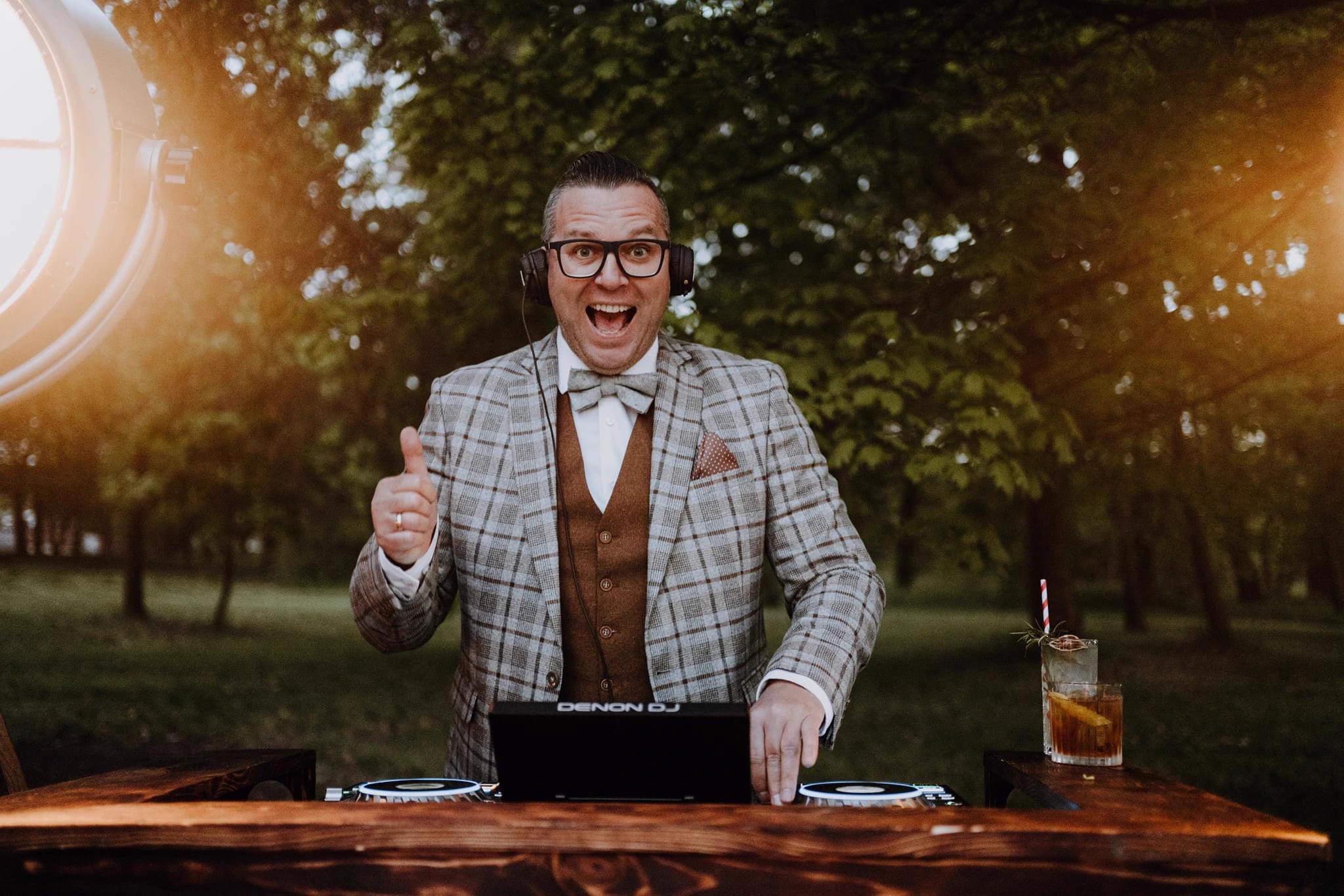 DJ Głośny – koszulka Głośny, publiczność