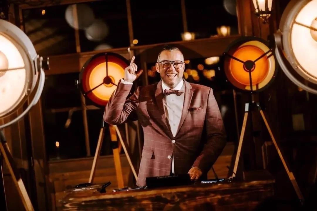 DJ Głośny podczas wesela i eventu
